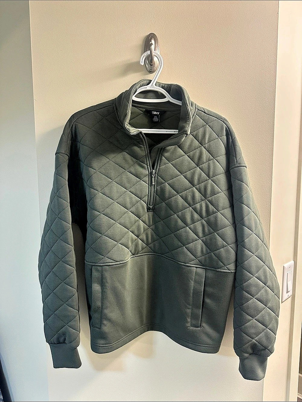 Tilley Quilted Quarter-Zip Jacket in Green m